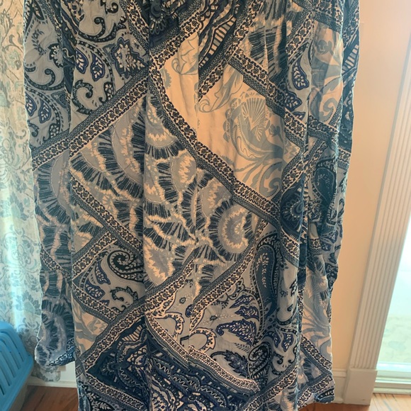 New Directions plus size 3x summery blue top with elastic top and ruffled sleeve - Picture 6 of 7